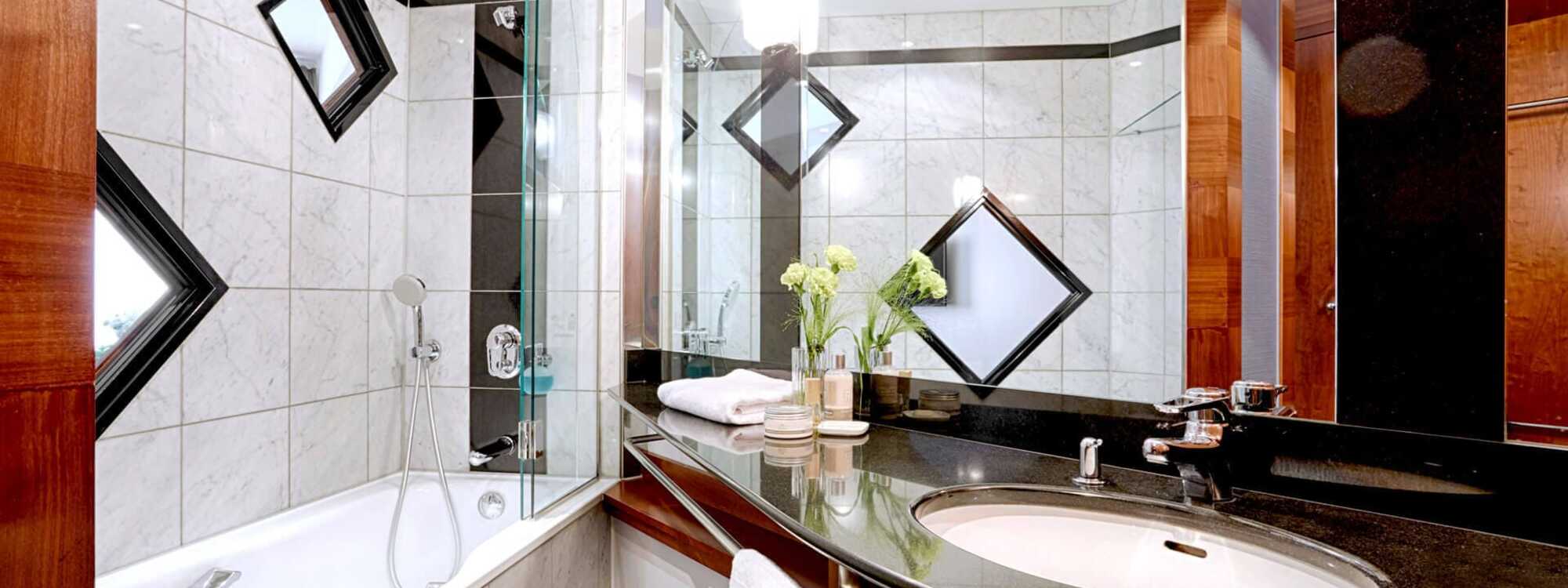 Park Hotel Leipzig Doppelzimmer Bad